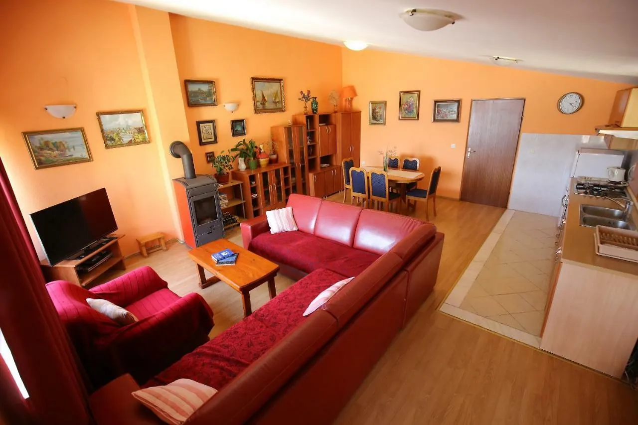 Guest house Apartment And Rooms Roko Zaglav Croatia