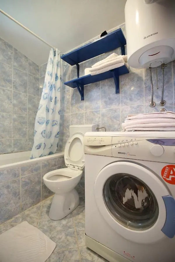 Apartment And Rooms Roko Zaglav