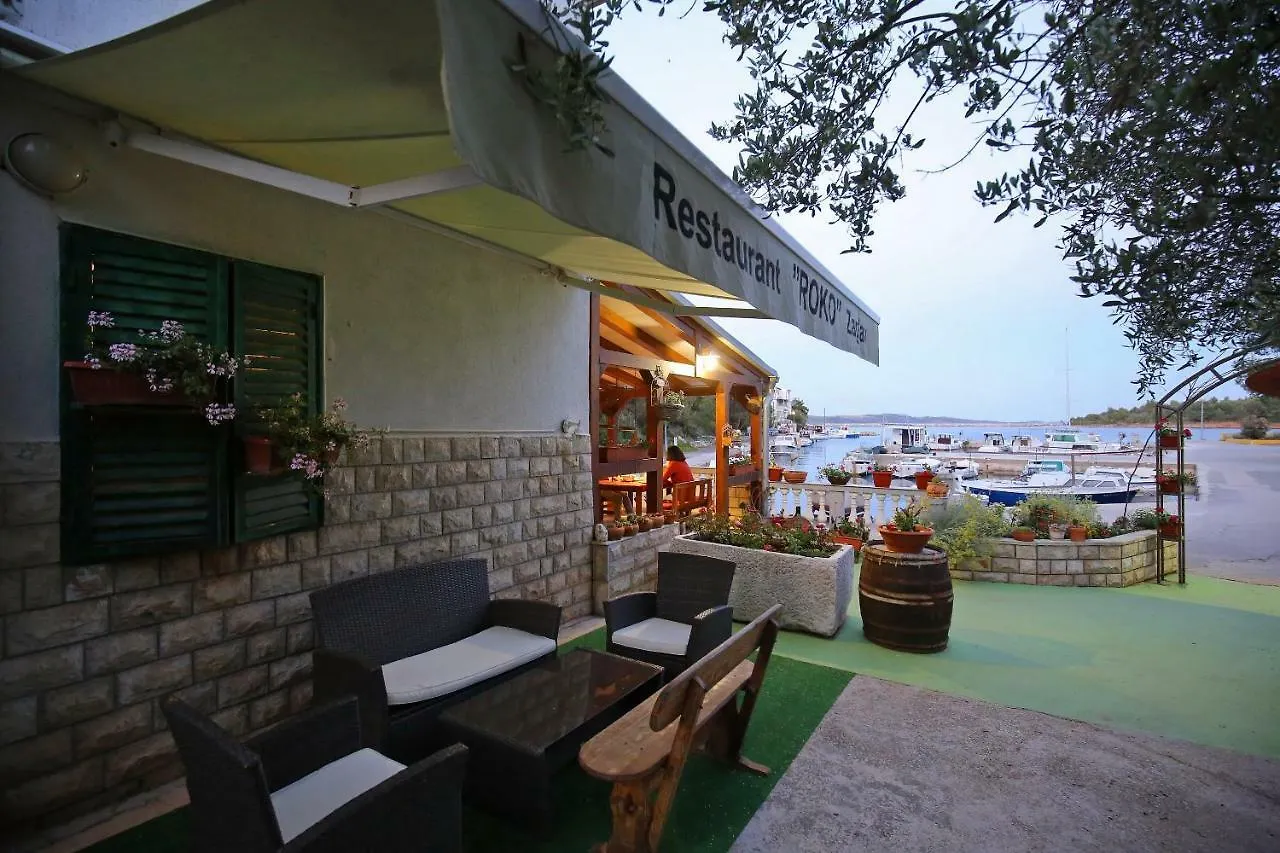 Apartment And Rooms Roko Zaglav Guest house